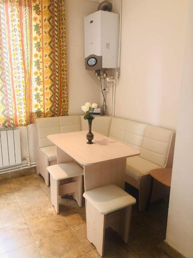 Republic Square Apartment Jerevan Buitenkant foto