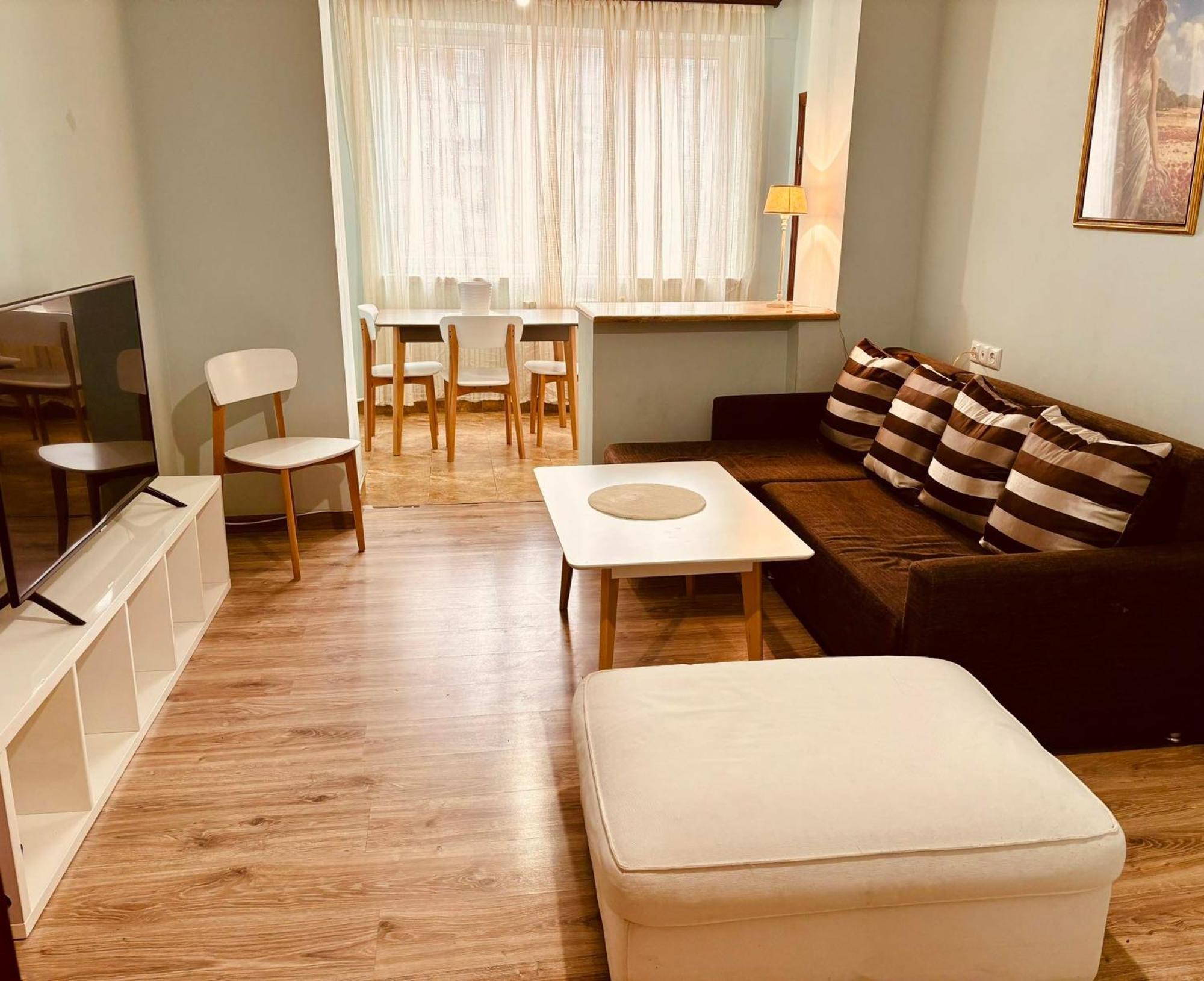 Republic Square Apartment Jerevan Buitenkant foto