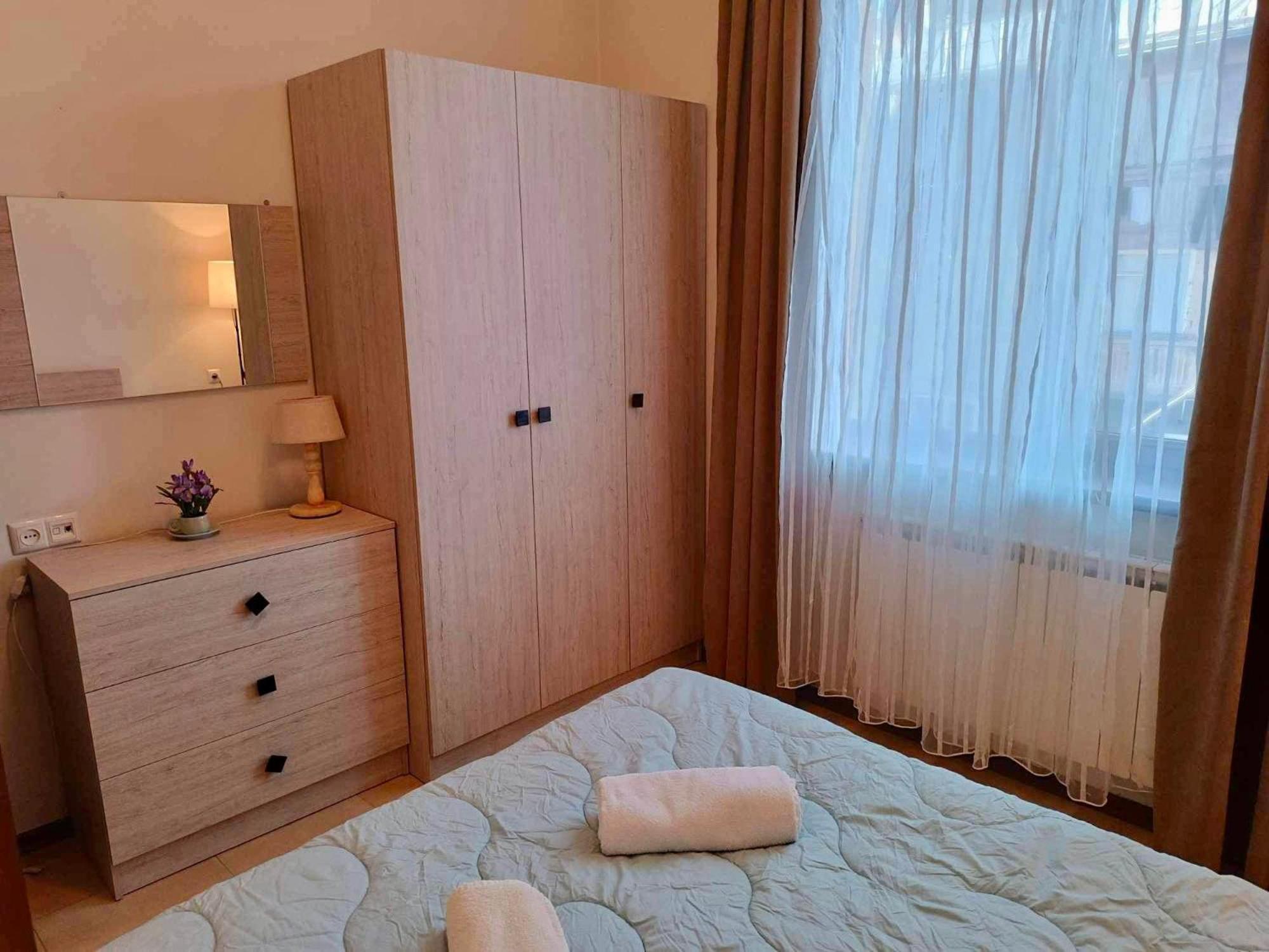 Republic Square Apartment Jerevan Buitenkant foto