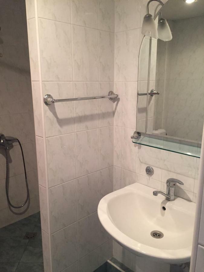 Republic Square Apartment Jerevan Buitenkant foto